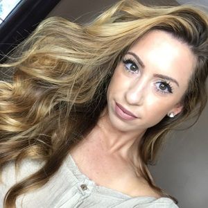 Meet your Posher, Gina